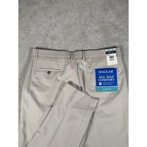 Haggar Dress Pants‎ Beige Slim Fit Comfort Flex waist  Mens Size 38 x 32 NEW